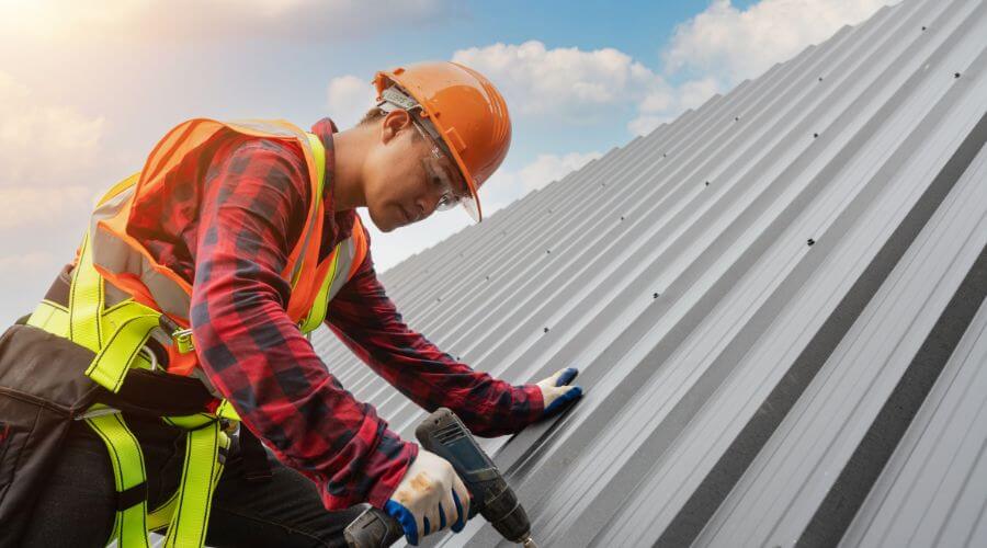 GAF certified roofer in Center Hill, FL